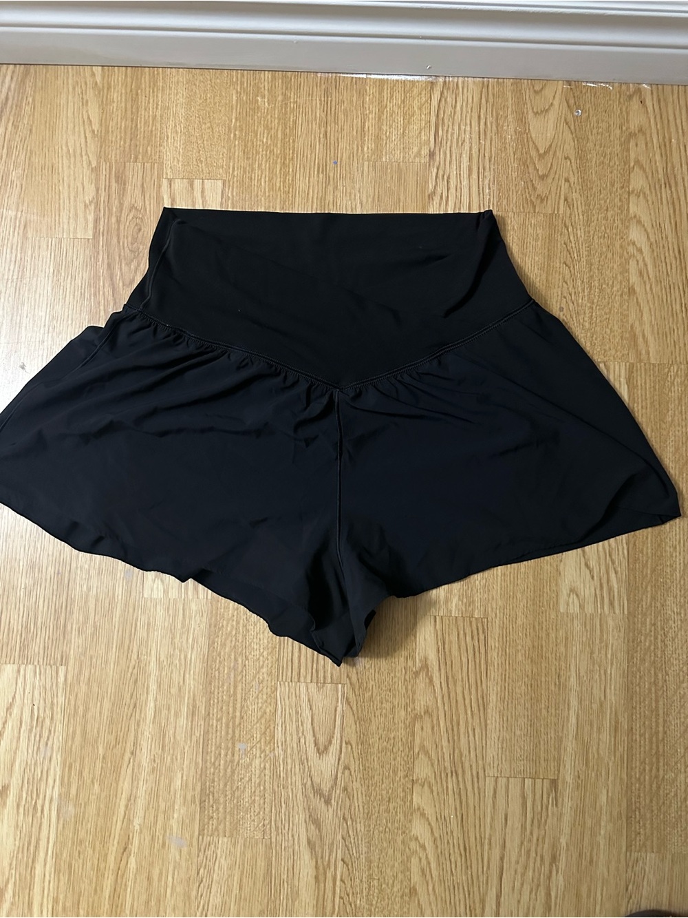 OFFLINE By Aerie Real Me Crossover Flowy Shorts Skort Black - Size Large